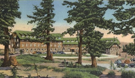 Crater Lake Lodge in the 1940s