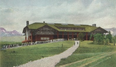glacier park Lodge after opening in 1913